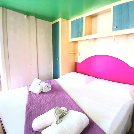 Mare Кампофеличе-ди-Роччелла