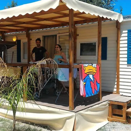 Mare Кампофеличе-ди-Роччелла