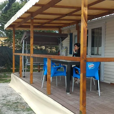 Mare Кемпинг Кампофеличе-ди-Роччелла